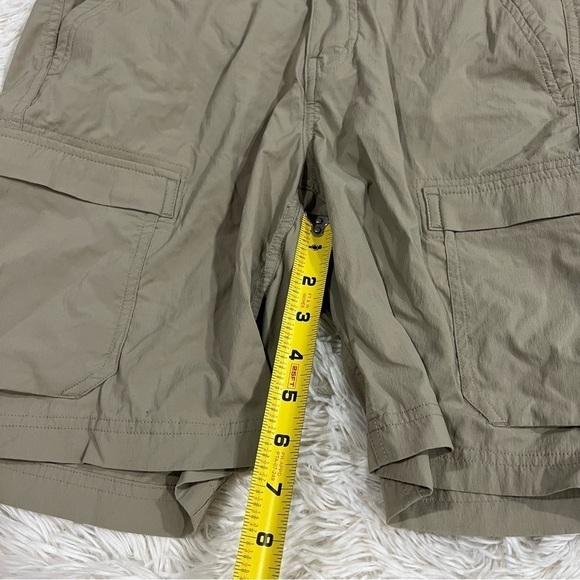 REI Relaxed Fit Khaki 8.5 Inch Hiking Cargo Outdoor Walking Shorts  - Size 6 - Picture 5 of 12